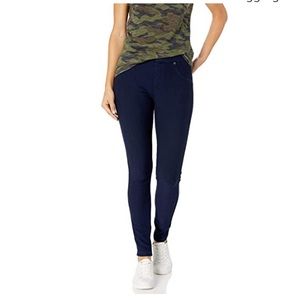 NWT | Hue Ultra Soft Denim Leggings